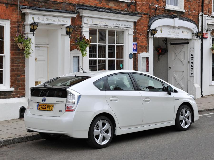  Toyota Prius 2009 года  (UK) (фото 15 из 15)